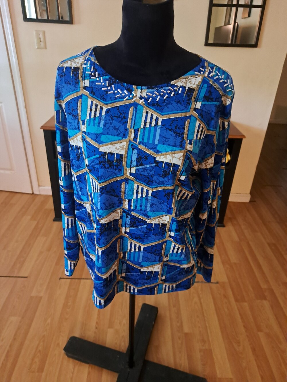 Medium Southern Lady Blue Tan White Embellished Beaded Pullover Shirt Top
